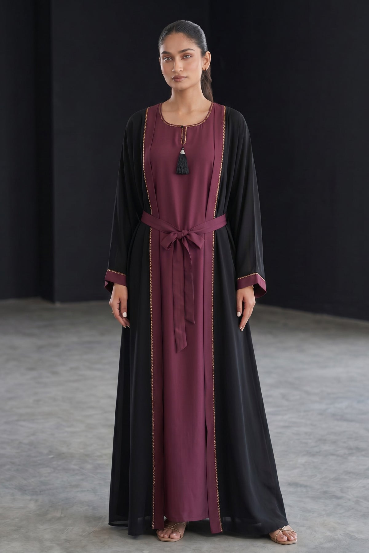 Styled look of Classic Onyx Deep Set, perfect for everyday wear