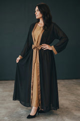 Side profile of Midnight Onyx Caramel Set highlighting the silhouette