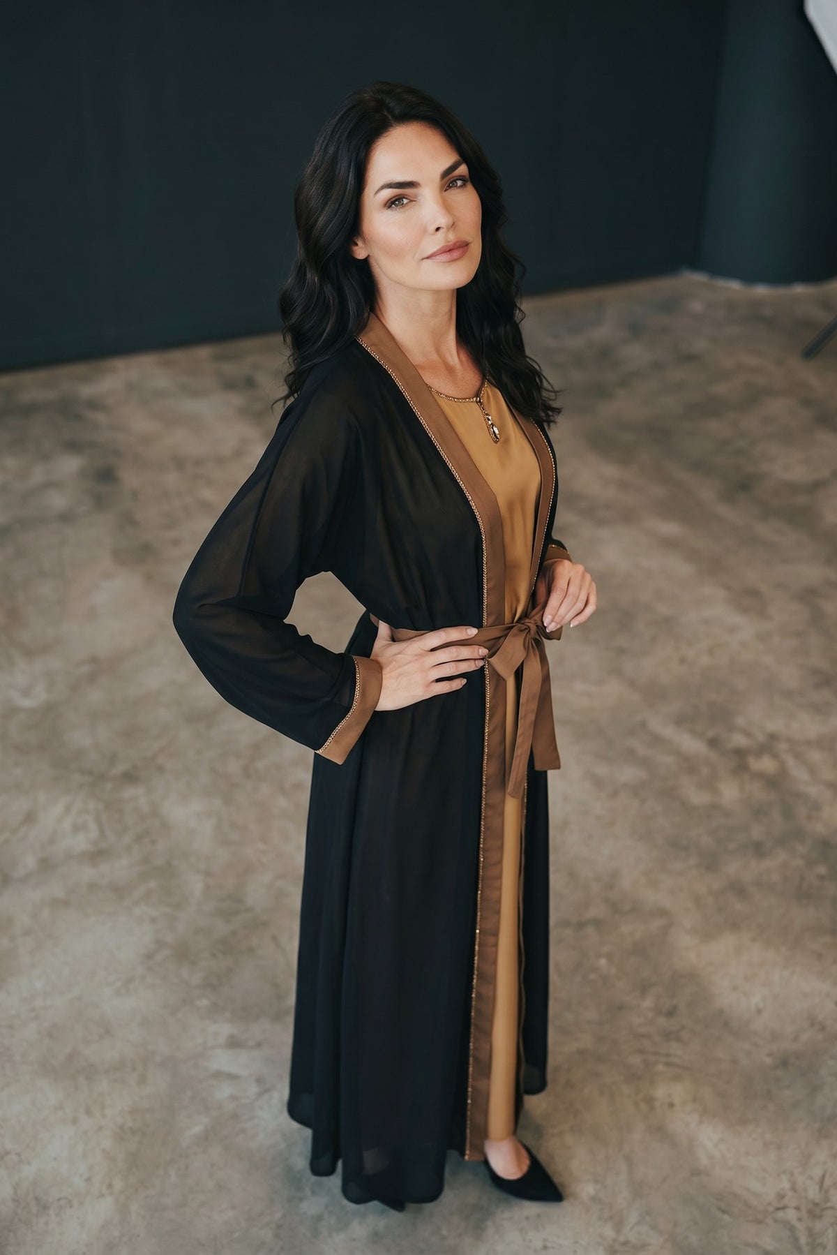 Styled look of Midnight Onyx Caramel Set, perfect for everyday wear